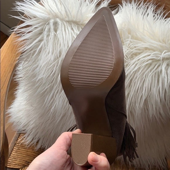 Kaiya Brown Chunky heel Vegan Suede Fringe Bootie sz 7.5-8 - Picture 9 of 10